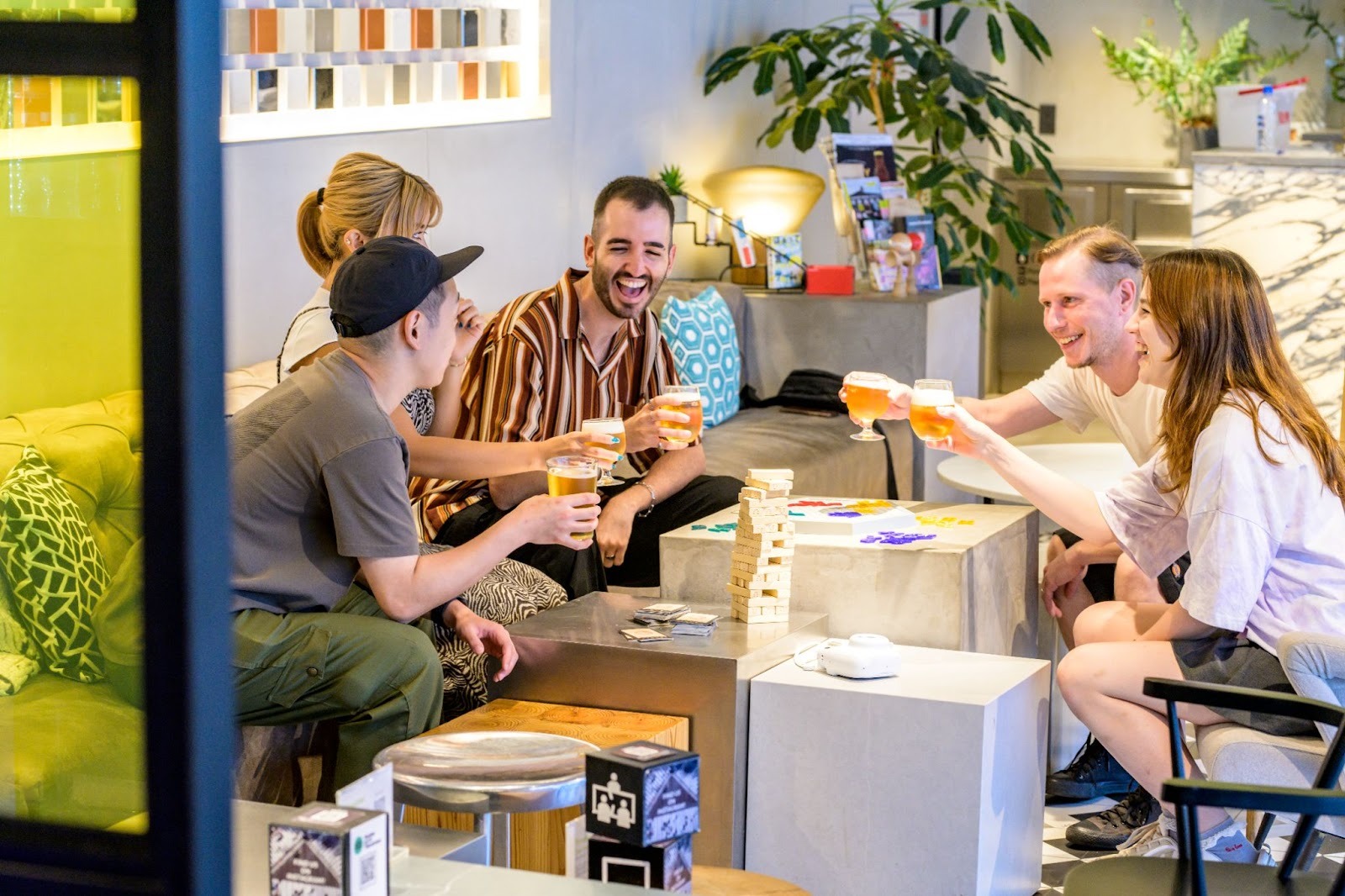 The Millennials 渋谷 フリービール 17時30分 18時30分 4階ラウンジ